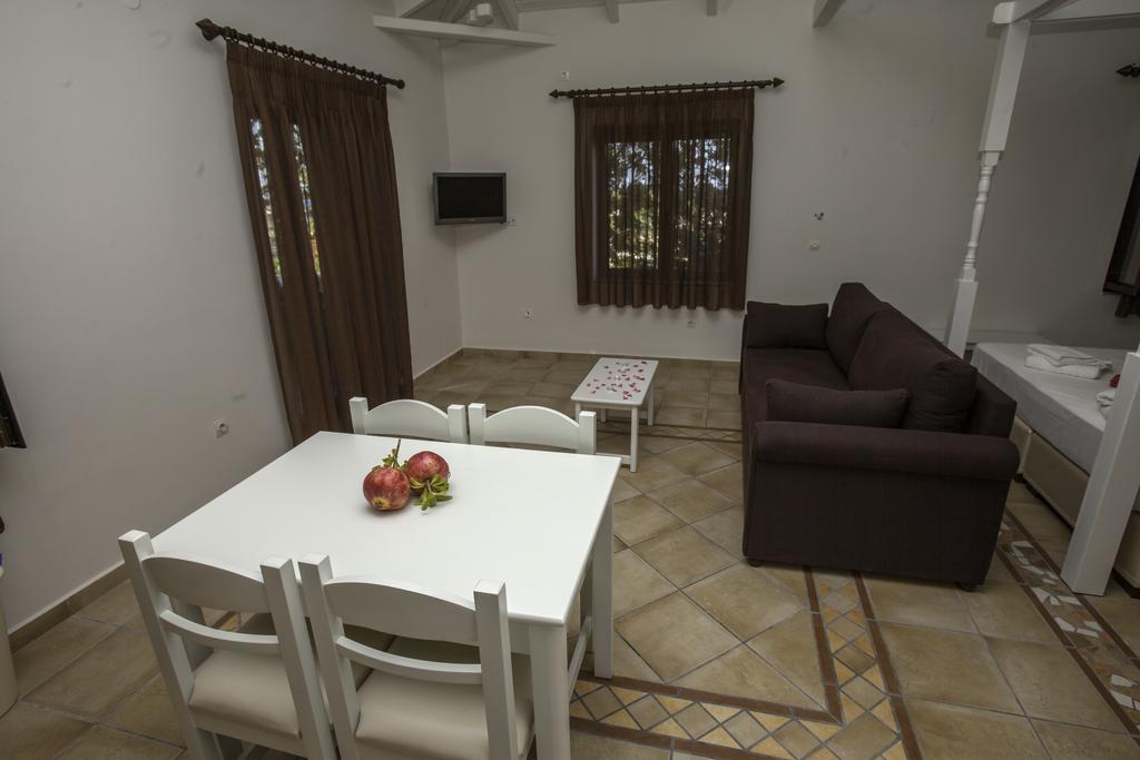 Kolokotronis Hotel & Spa Stoúpa Esterno foto