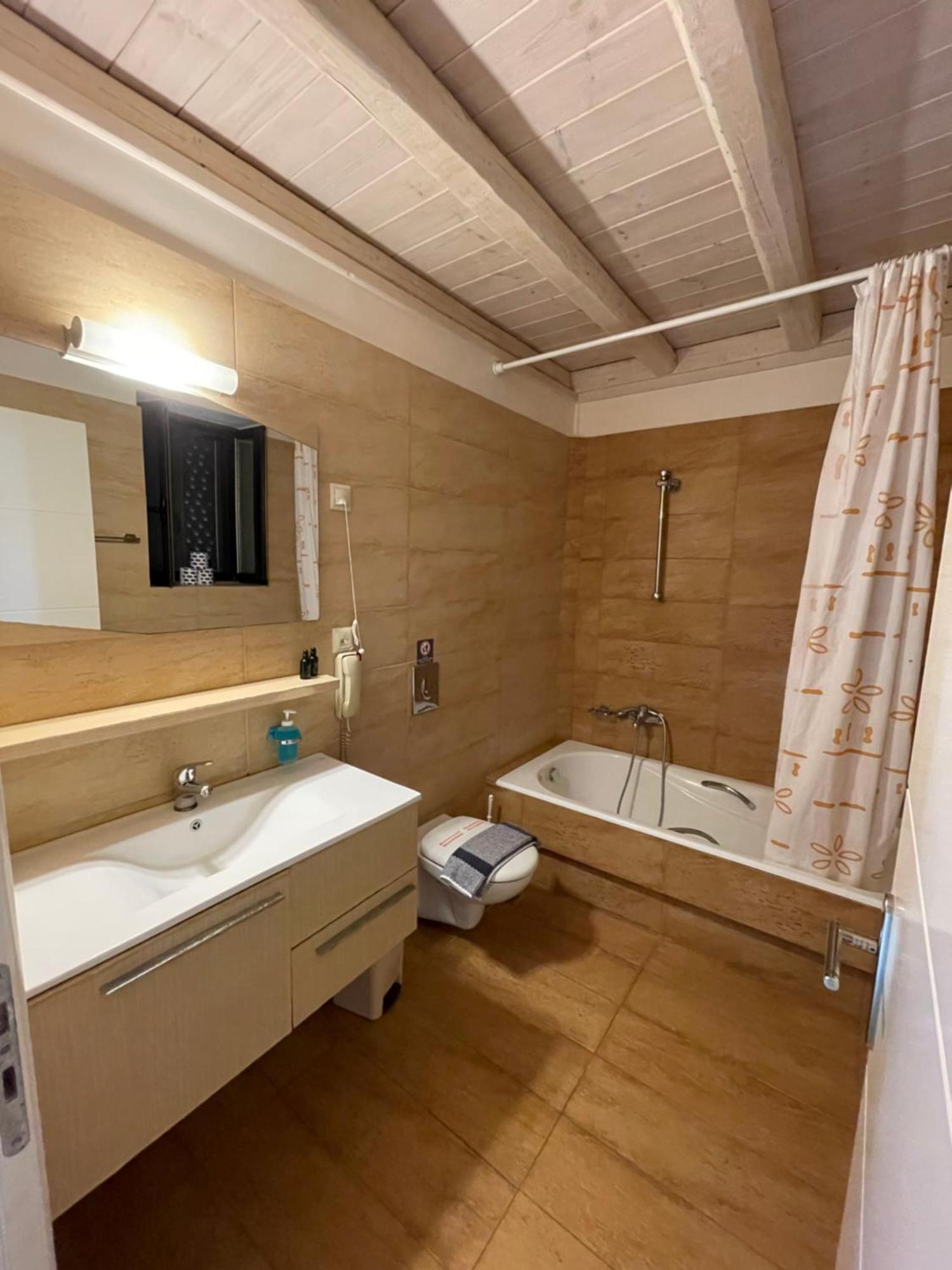 Kolokotronis Hotel & Spa Stoúpa Esterno foto