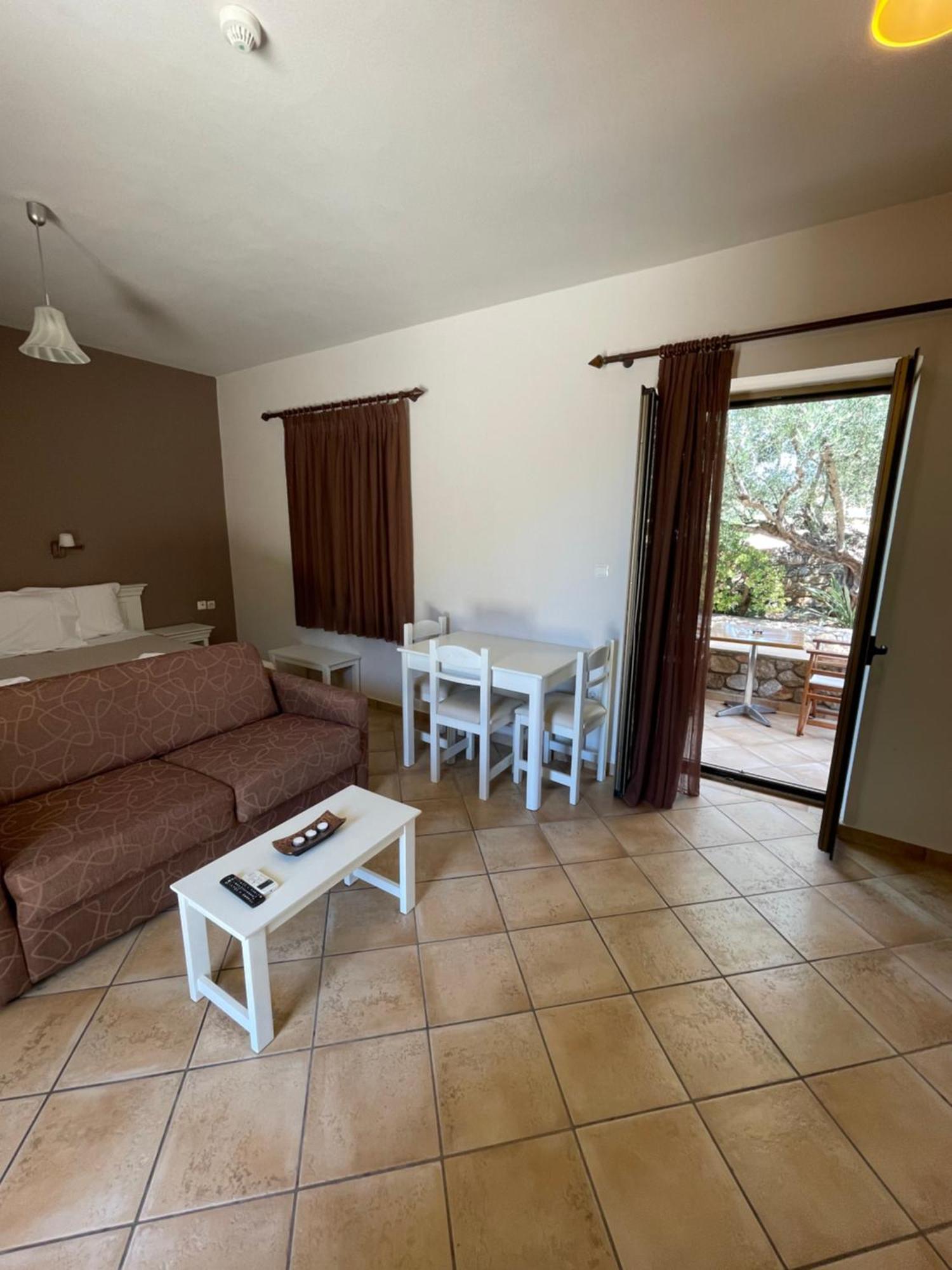 Kolokotronis Hotel & Spa Stoúpa Esterno foto
